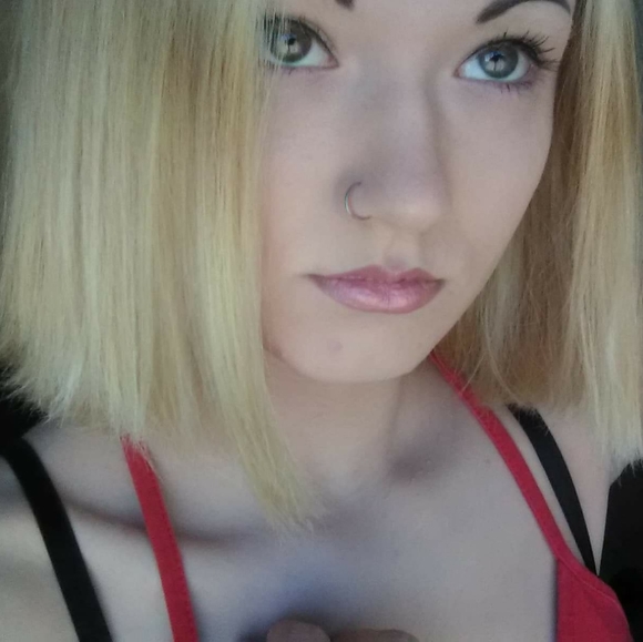 Meet your Posher, Alexandria - Picture 2 of 4